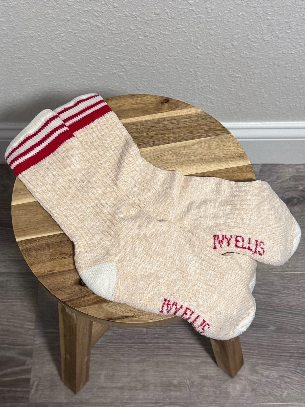OSFM Ivy Ellis The Torrisdale Crew Socks Vintage Sport Ribbed Cotton Red & Cream